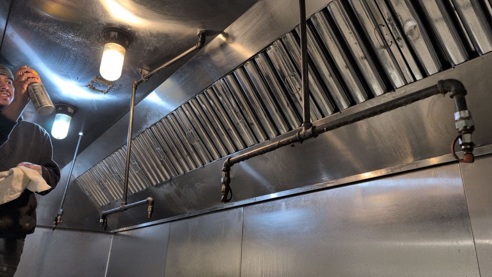 Gallery photos for Kitchen Exhaust Cleaning for Asian-Inspired Restaurant: Image #2