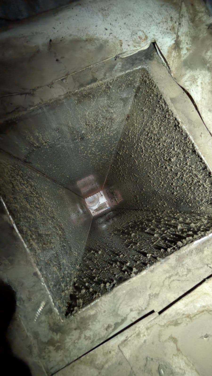 Gallery photos for Commercial Kitchen Exhaust Cleaning: Image #1