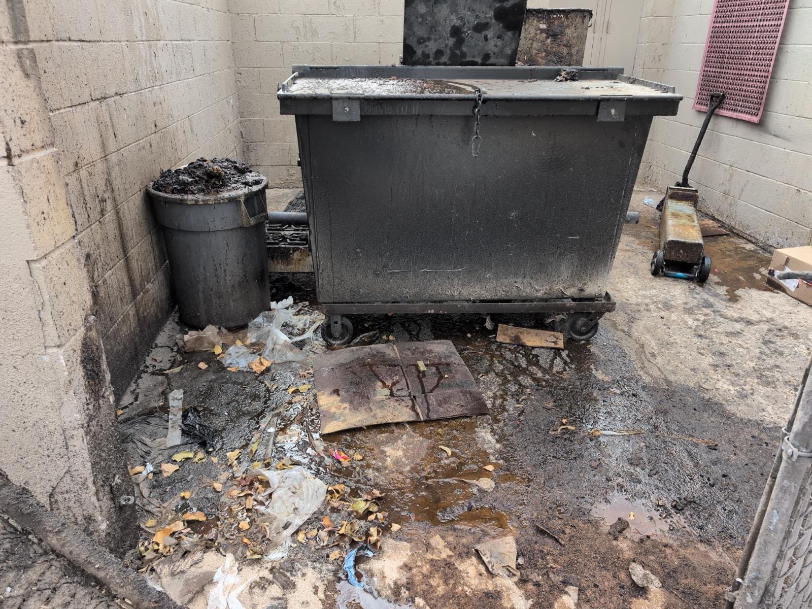 Gallery photos for Dumpster Pad Cleanup for Denny's: Image #2