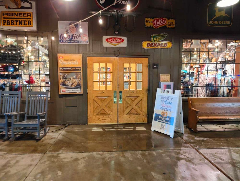 Gallery photos for Pressure Washing of Commercial Restaurant Exteriors: Image #4